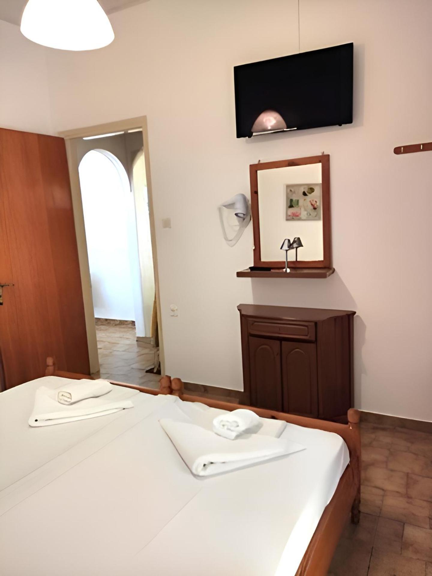 Soula Apartments & Studios Палеохора Экстерьер фото