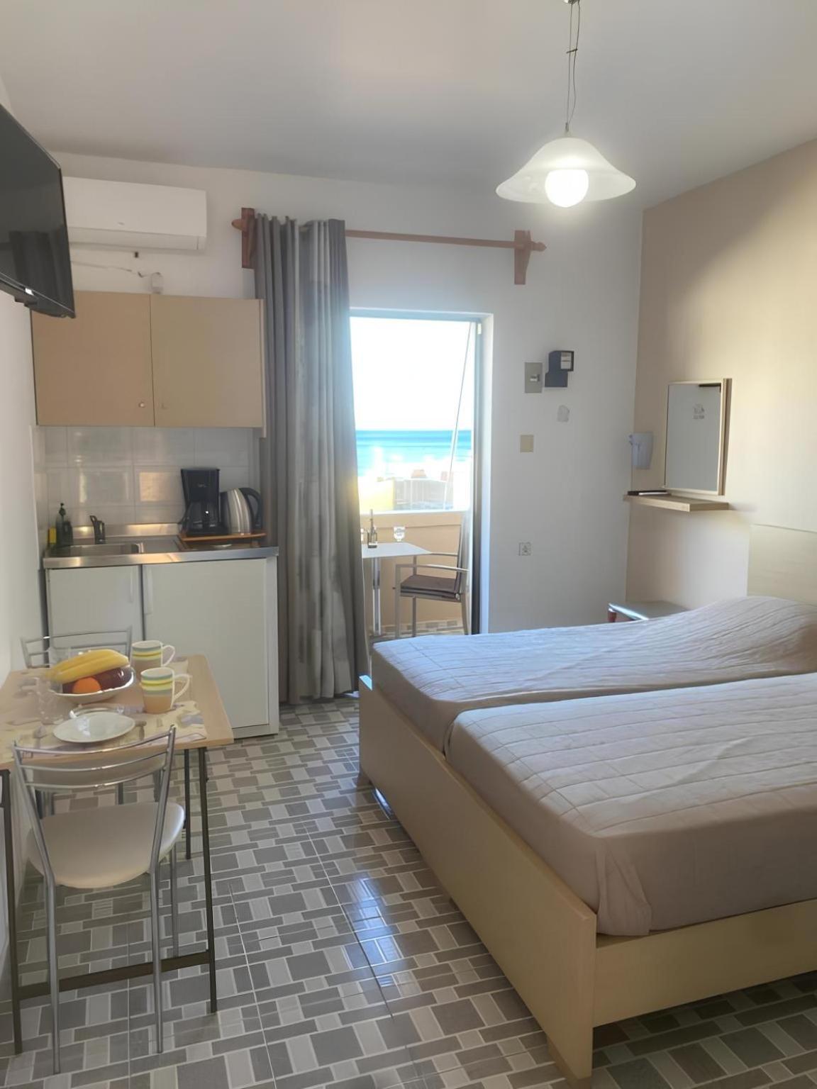 Soula Apartments & Studios Палеохора Экстерьер фото