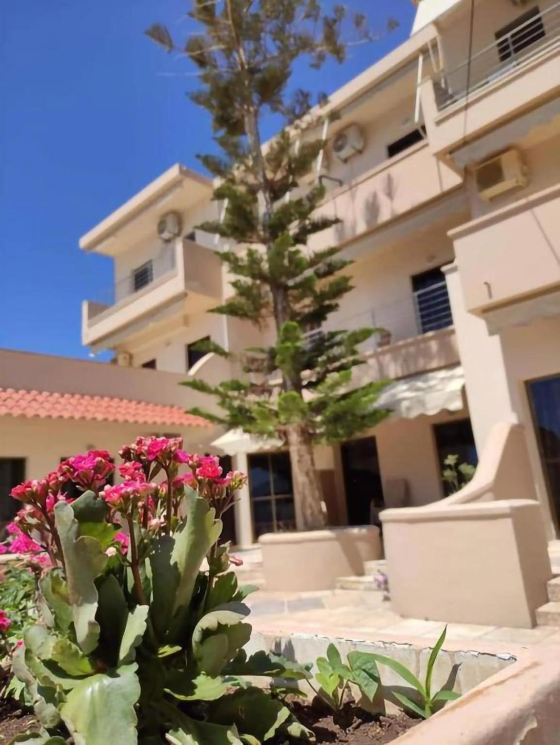 Soula Apartments & Studios Палеохора Экстерьер фото