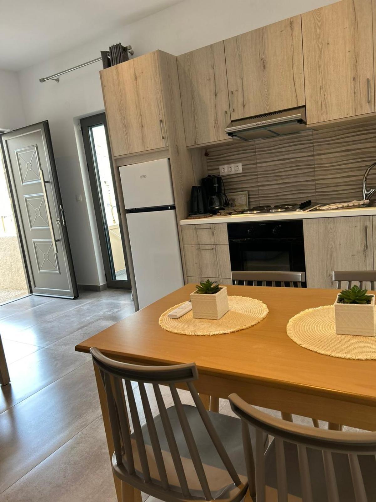 Soula Apartments & Studios Палеохора Экстерьер фото
