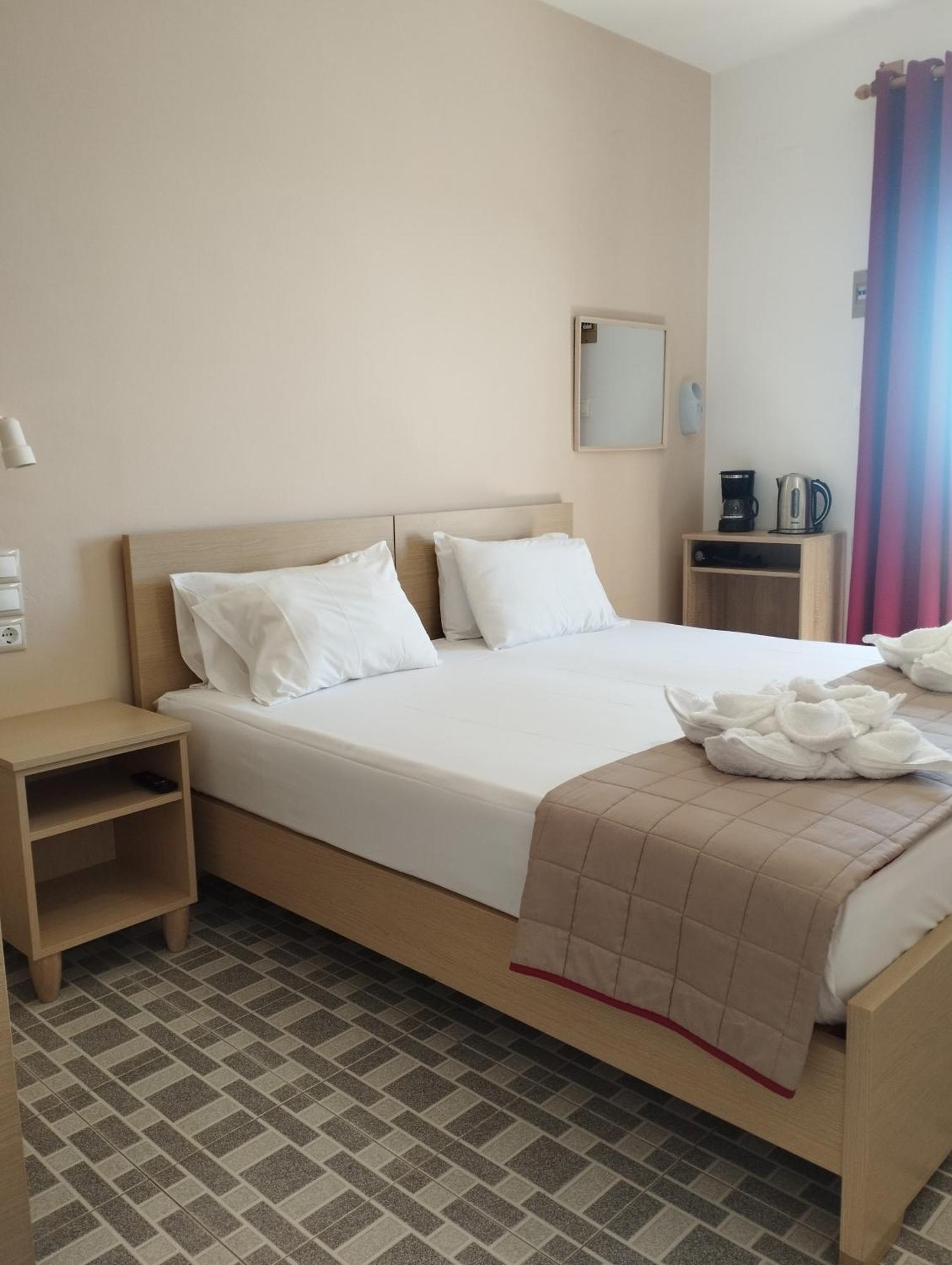 Soula Apartments & Studios Палеохора Экстерьер фото